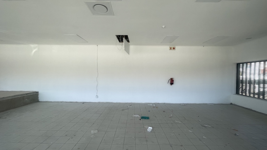 To Let commercial Property for Rent in Wynberg Western Cape